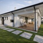 Ponúkame na predaj 4 izbové moderné nízkoenergetické rodinné domy typu bungalov v obci Topoľnica
